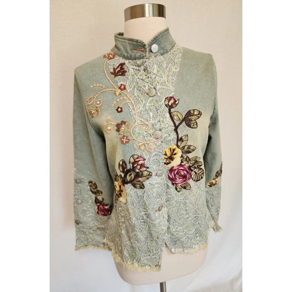 Womens Denim Jean Jacket Y2K Vintage Lace & Flower Patches - Picture 1 of 8